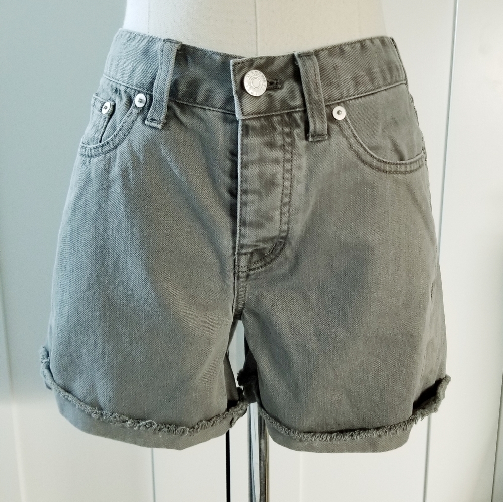 Madewell Women's Gray Curvy High Waisted High Rise Denim Shorts, size 24
